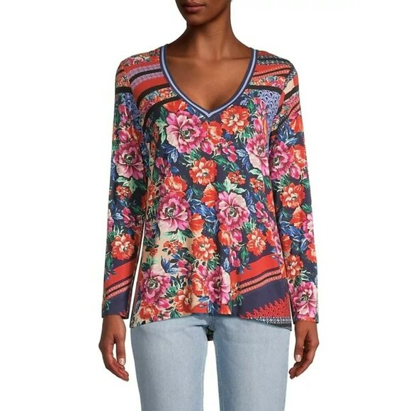 265. Johnny Was Window Favorite L/S V-Neck Tee Black Small - Picture 4 of 6